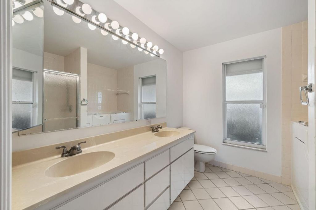 256 Sandpiper Avenue, Royal Palm Beach, FL 33411 Photo