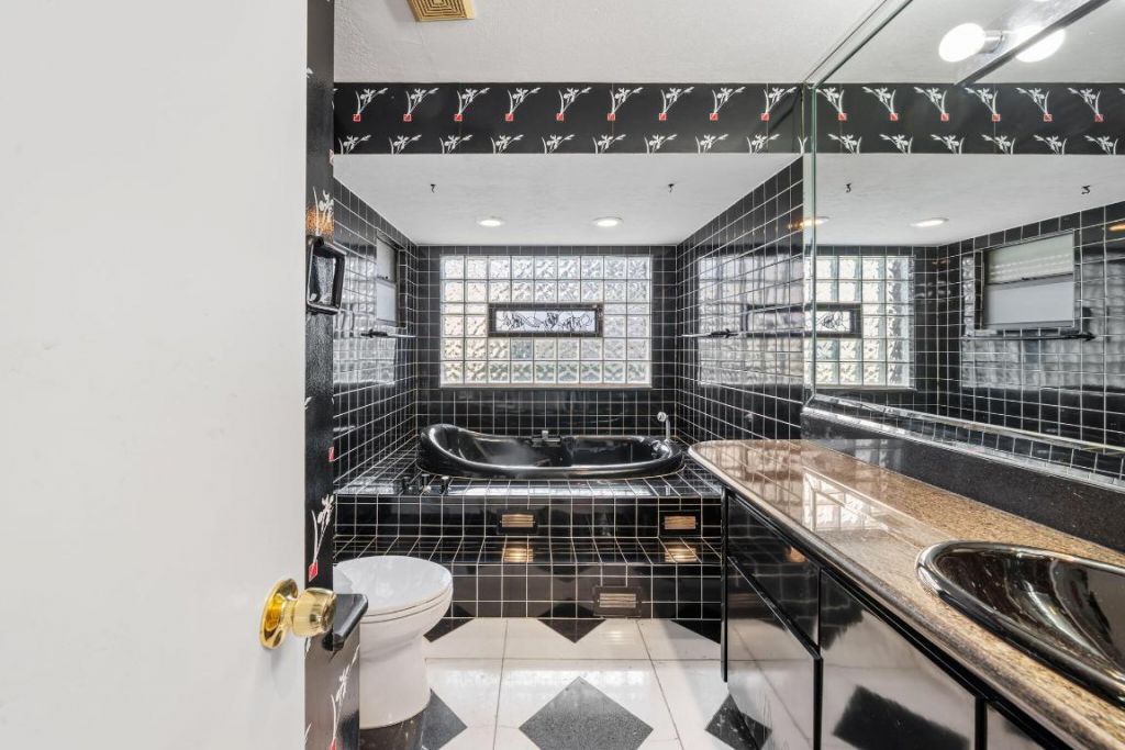 256 Sandpiper Avenue, Royal Palm Beach, FL 33411 Photo