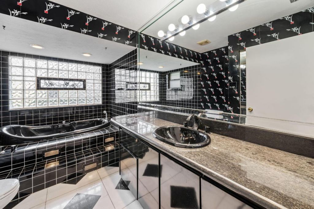 256 Sandpiper Avenue, Royal Palm Beach, FL 33411 Photo