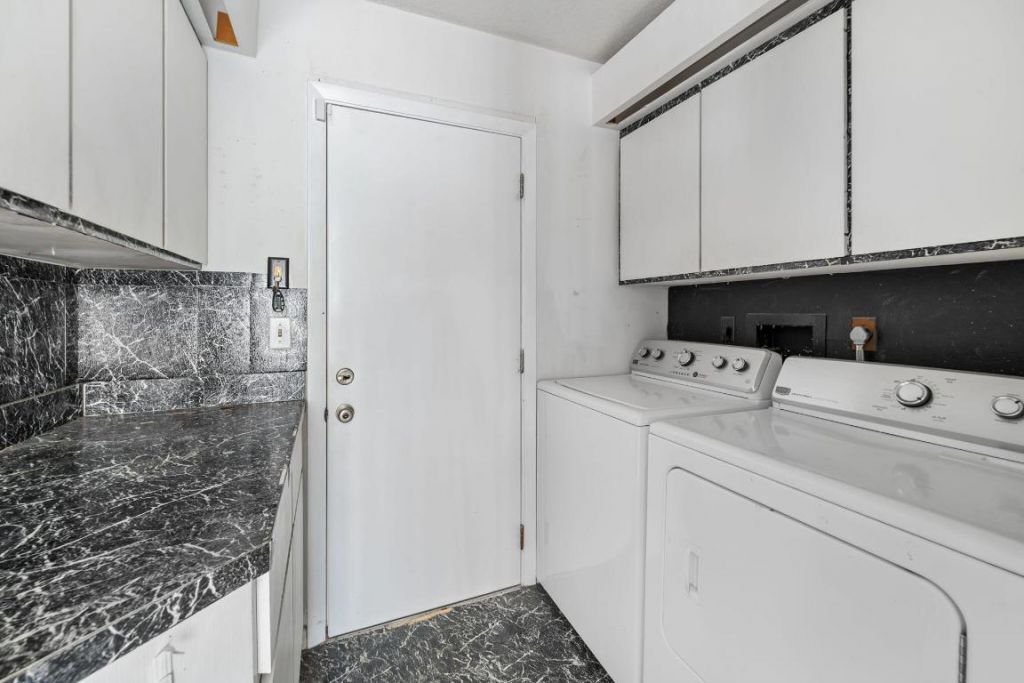 256 Sandpiper Avenue, Royal Palm Beach, FL 33411 Photo