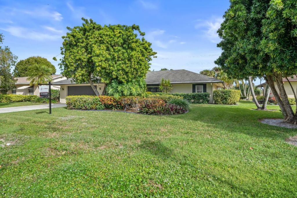 256 Sandpiper Avenue, Royal Palm Beach, FL 33411 Photo