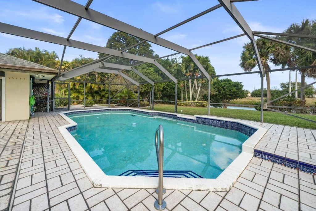 256 Sandpiper Avenue, Royal Palm Beach, FL 33411 Photo