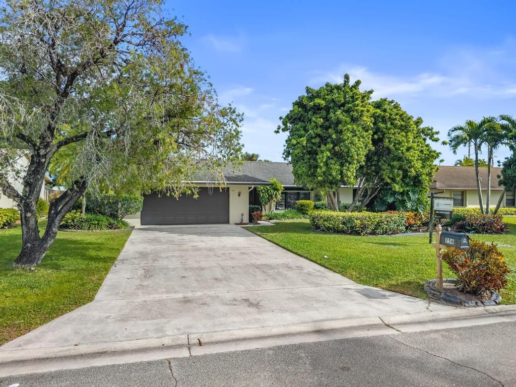 256 Sandpiper Avenue, Royal Palm Beach, FL 33411 Photo
