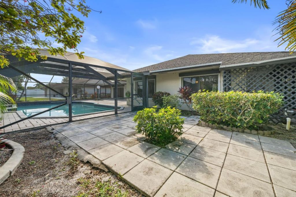 256 Sandpiper Avenue, Royal Palm Beach, FL 33411 Photo