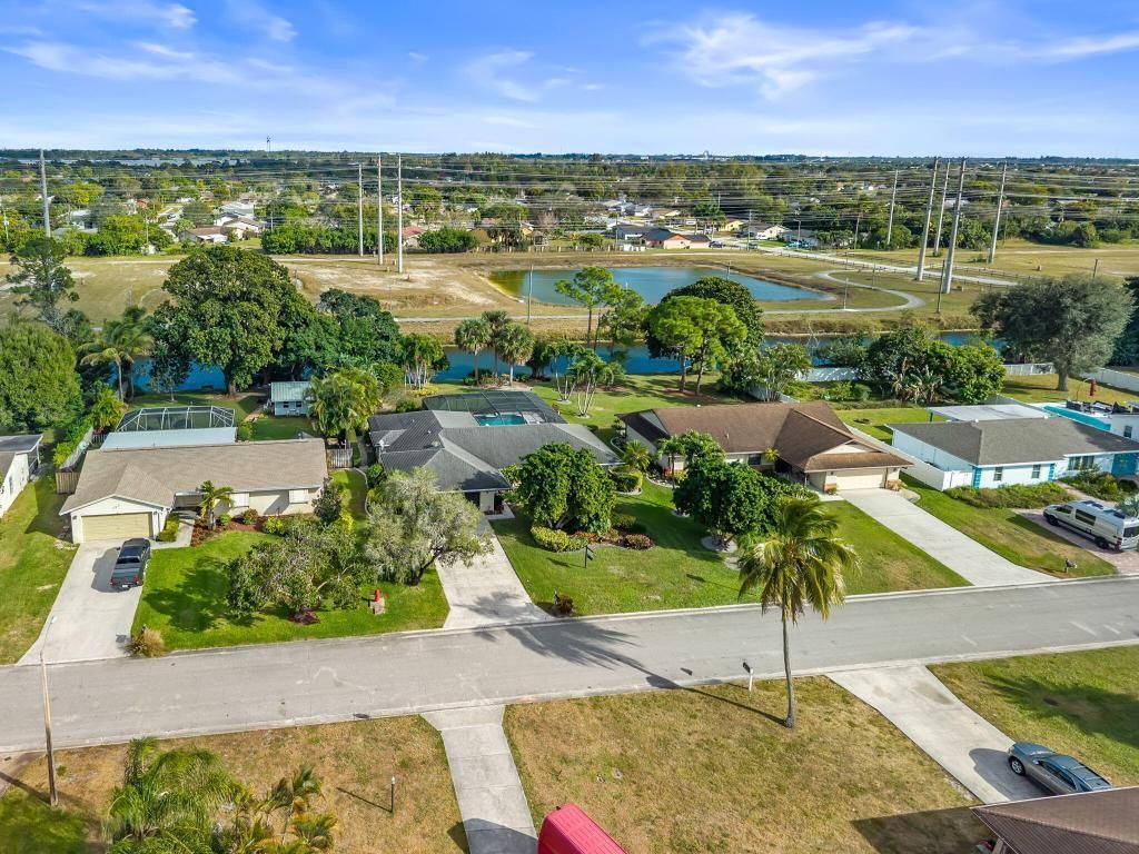 256 Sandpiper Avenue, Royal Palm Beach, FL 33411 Photo