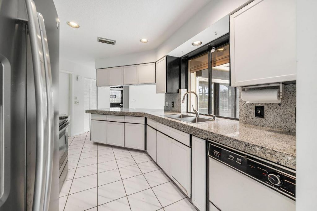 256 Sandpiper Avenue, Royal Palm Beach, FL 33411 Photo