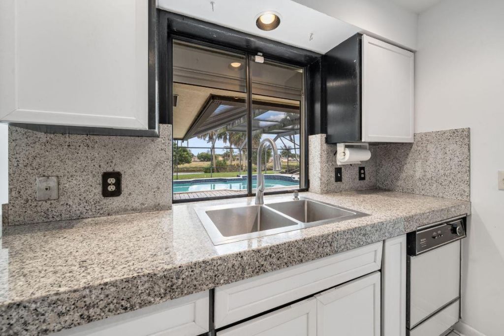 256 Sandpiper Avenue, Royal Palm Beach, FL 33411 Photo