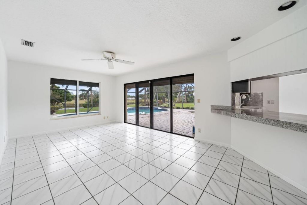 256 Sandpiper Avenue, Royal Palm Beach, FL 33411 Photo