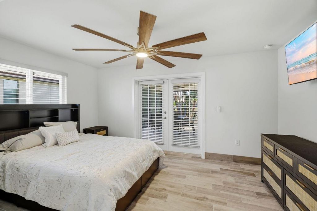 1636 SE 39th Street, Cape Coral, FL 33904 Photo