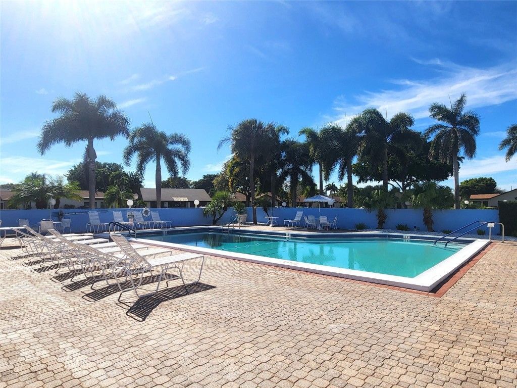 1572 SW 23rd Terrace, Deerfield Beach, FL 33442 Photo