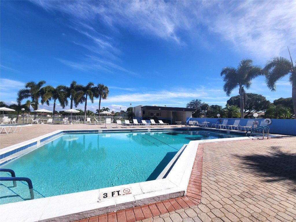 1572 SW 23rd Terrace, Deerfield Beach, FL 33442 Photo