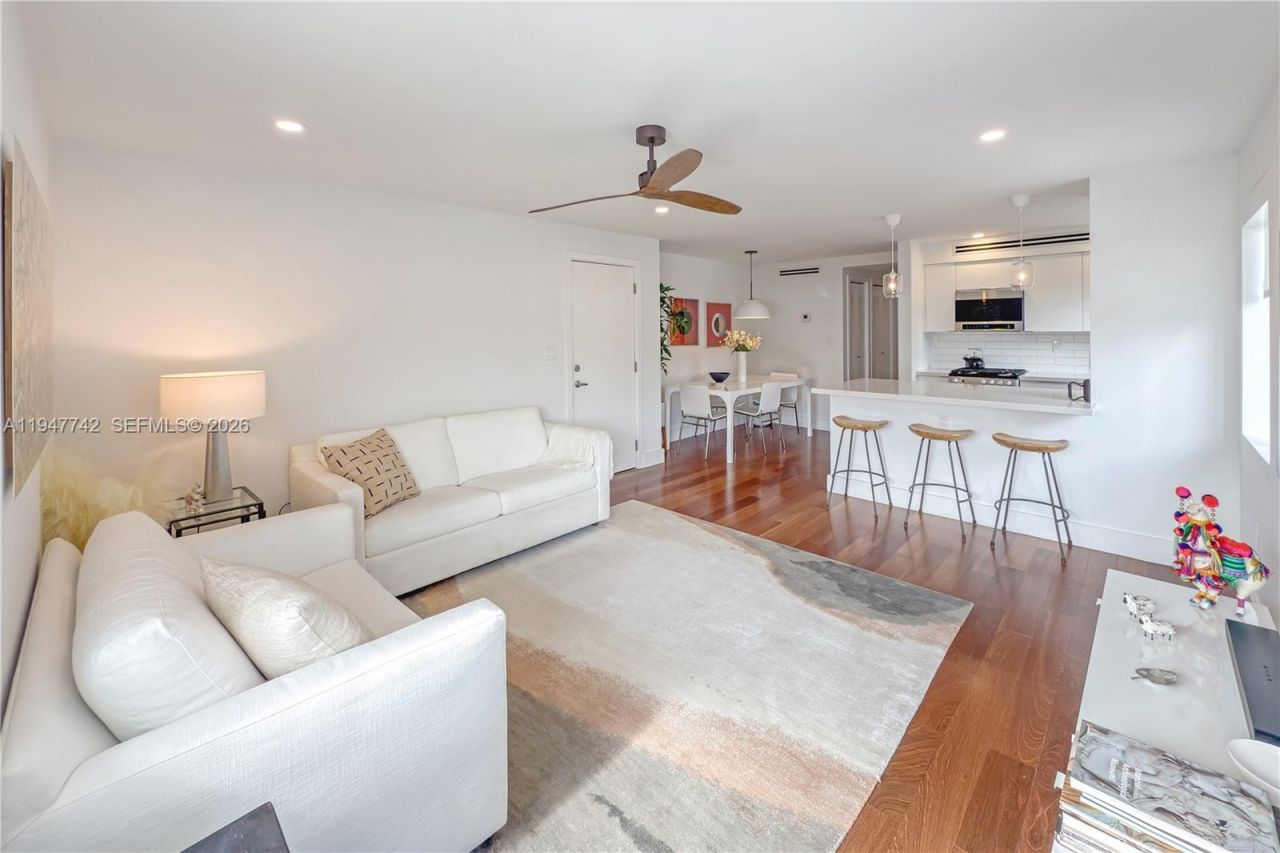 741 6th St, Unit 202-W, Miami Beach, FL 33139 Photo