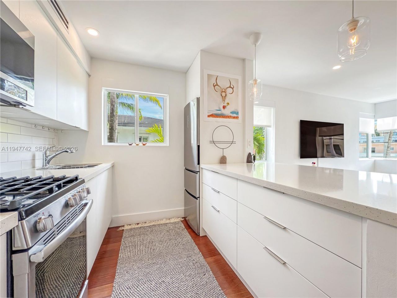 741 6th St, Unit 202-W, Miami Beach, FL 33139 Photo