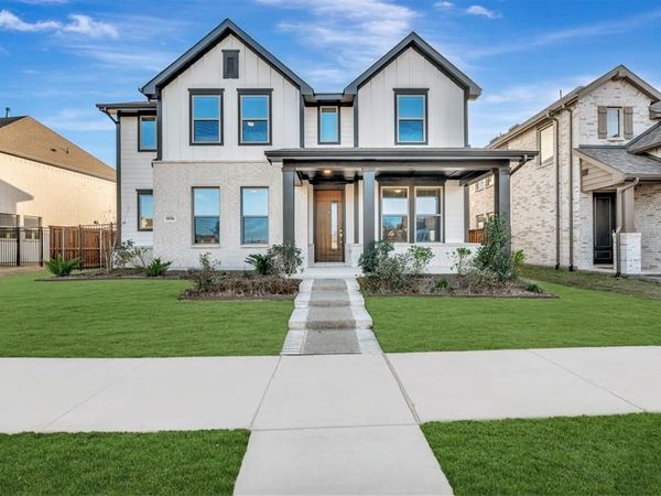 1100 Bolden Avenue, Crowley, TX 76036