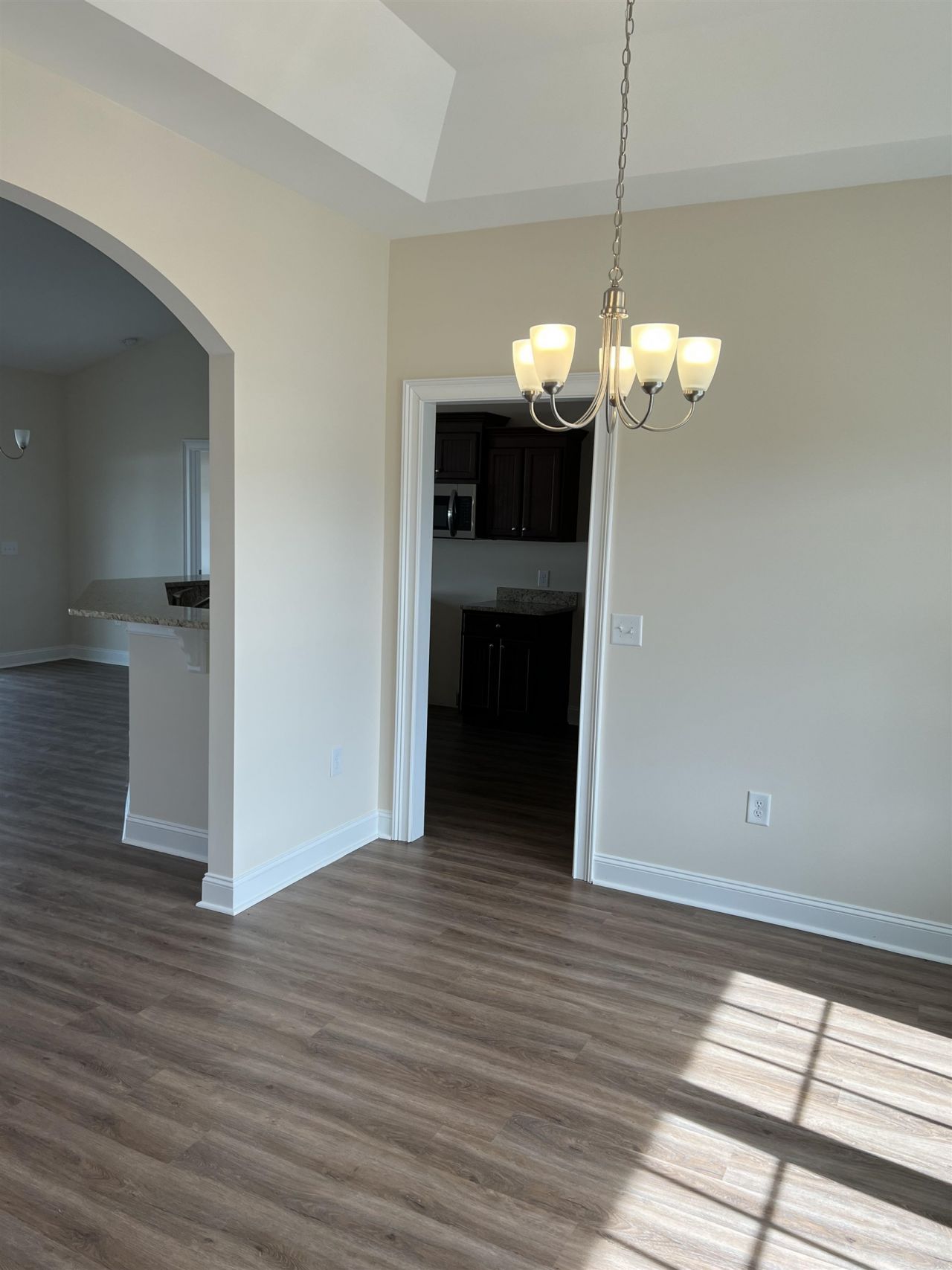 Tbb33 Duford Rd. Photo 4