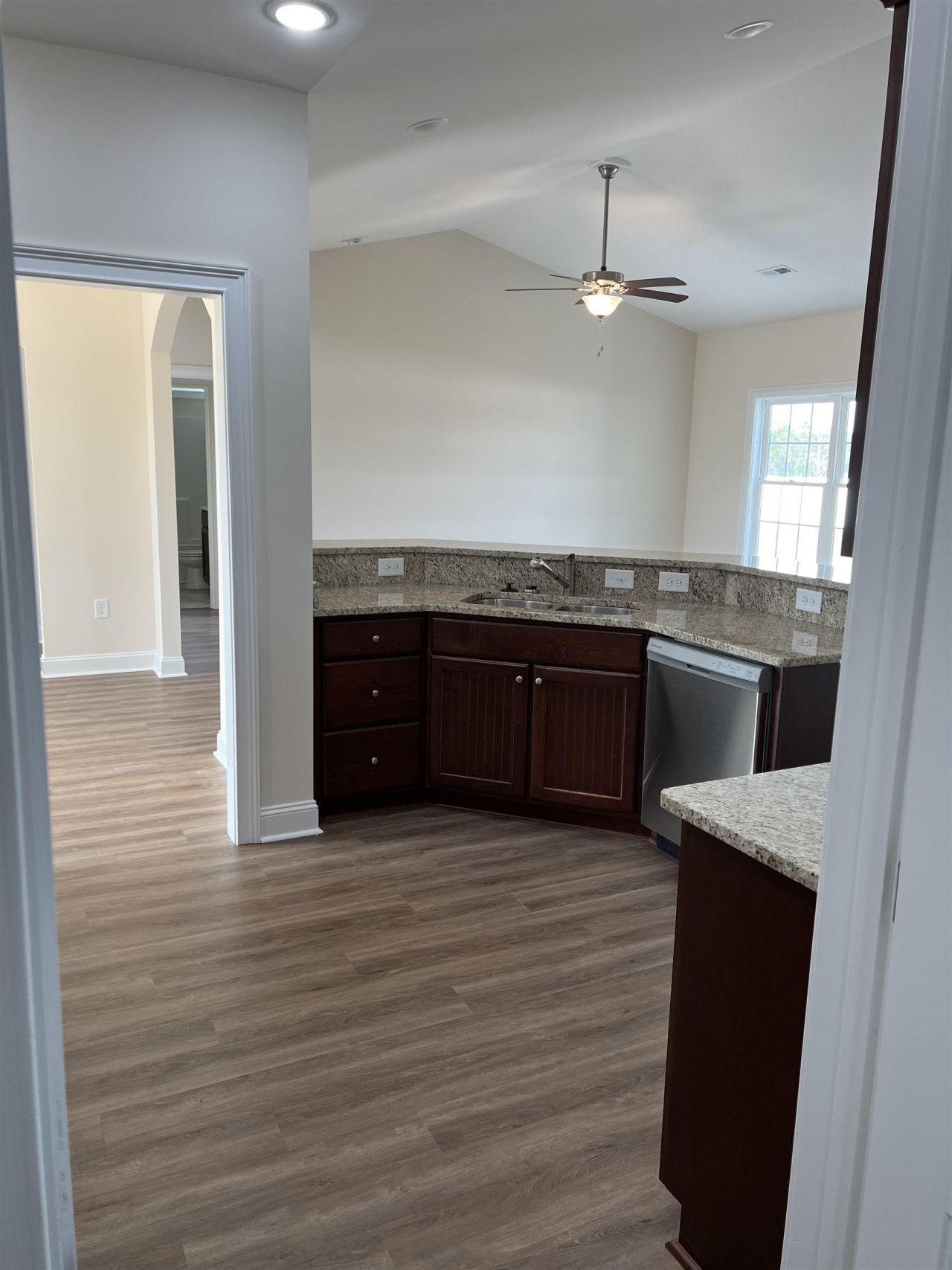 Tbb33 Duford Rd. Photo 5