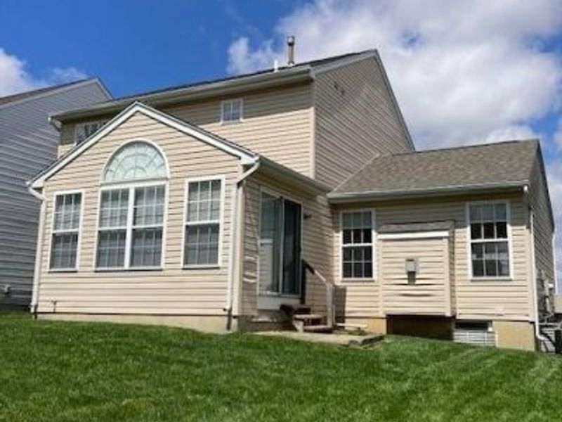 3535 King Edward Way, Beavercreek, OH 45431 Photo 2