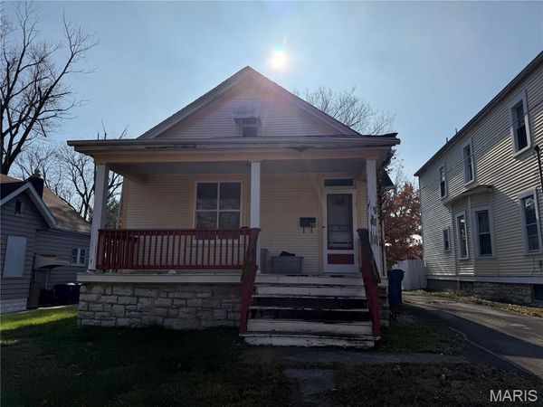 723 Linden Street, Alton, IL 62002