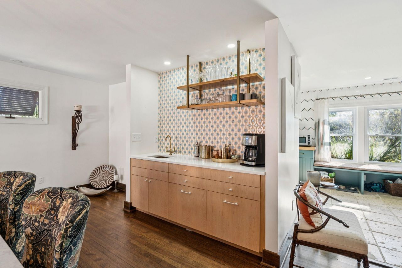 2014 Ion Avenue Photo 13