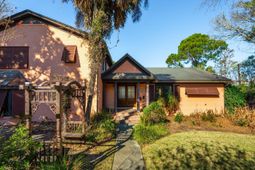 2014 Ion Avenue photo 4