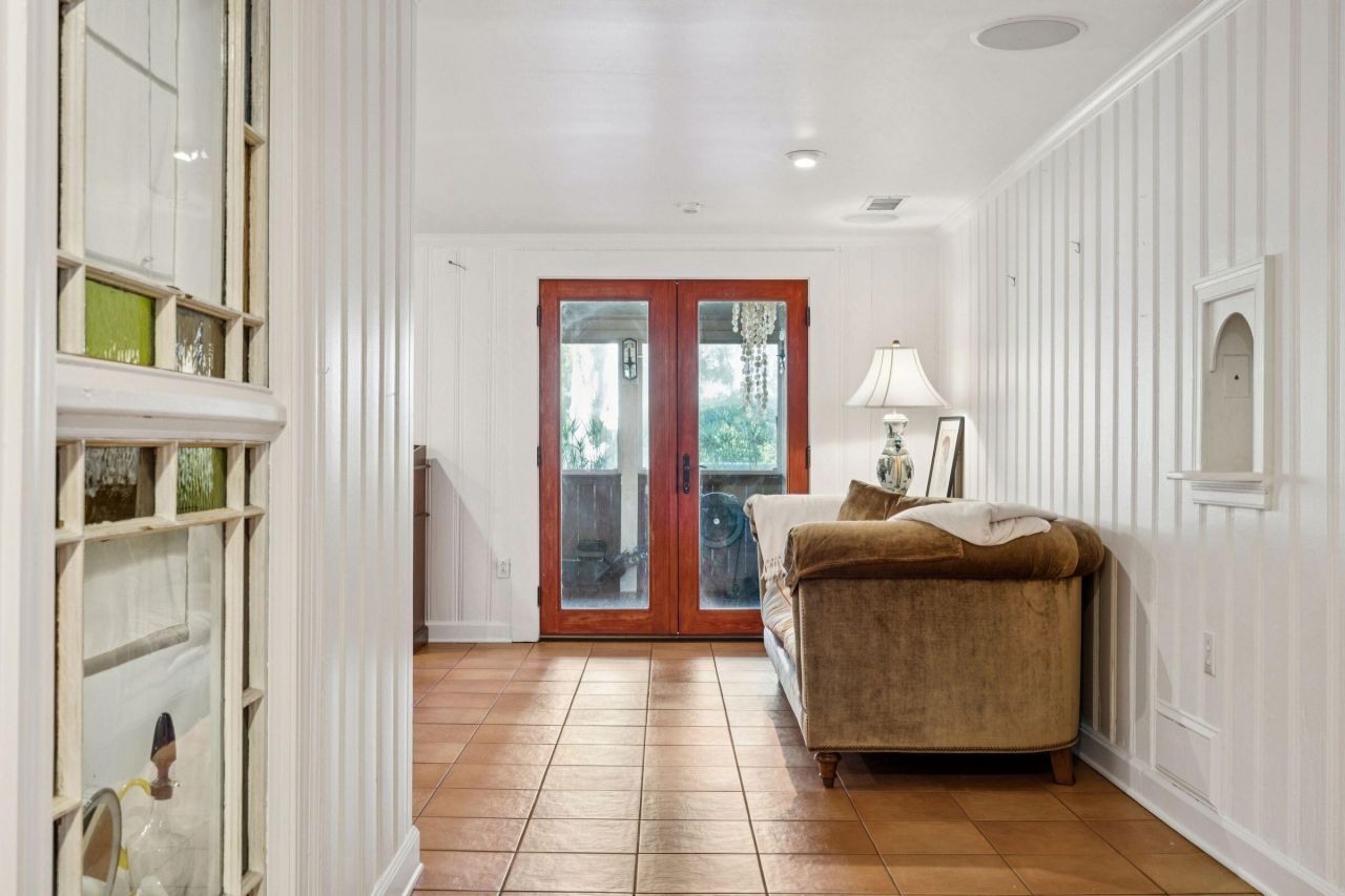 2014 Ion Avenue Photo 21