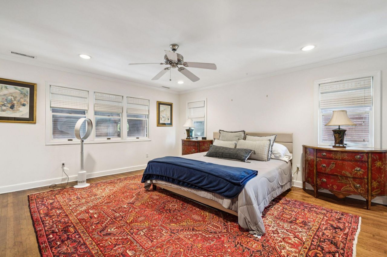 2014 Ion Avenue Photo 28