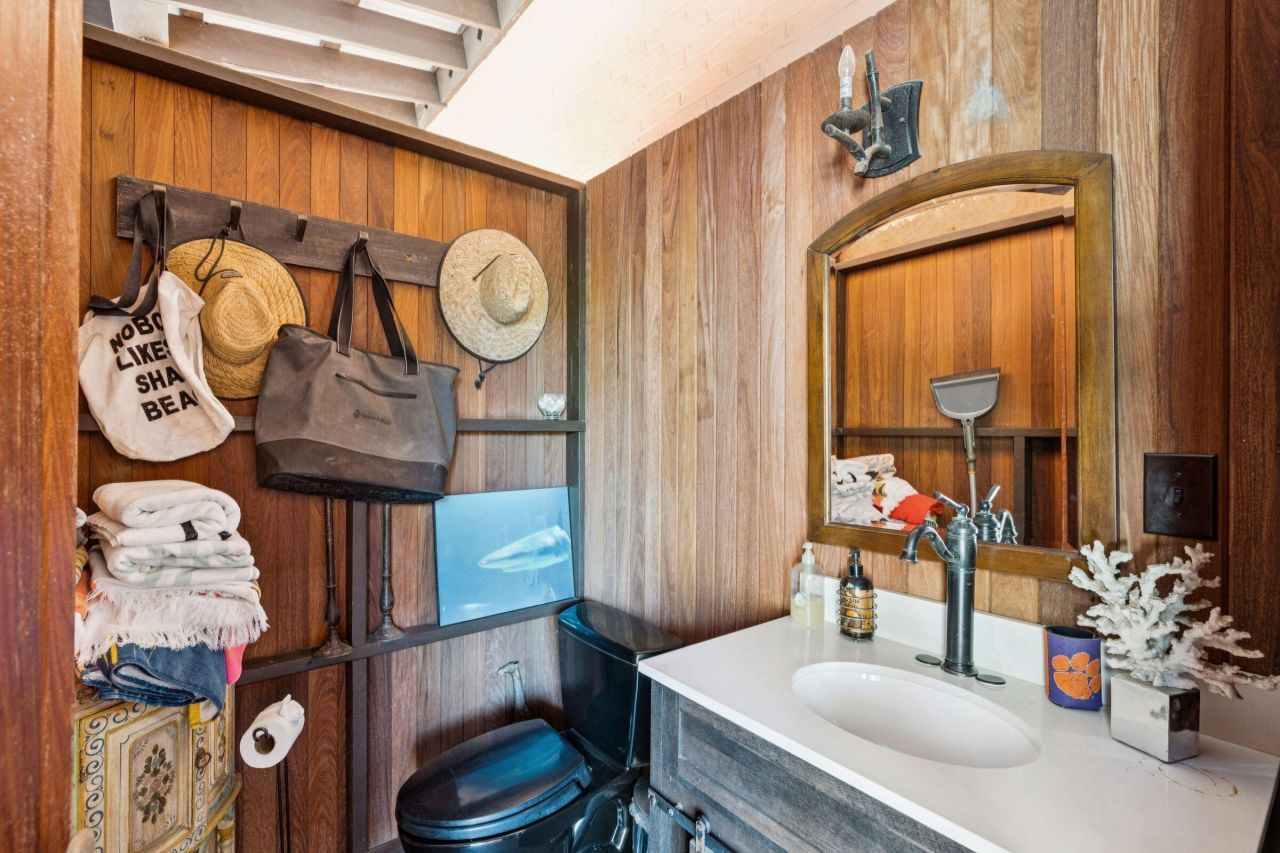 2014 Ion Avenue Photo 34