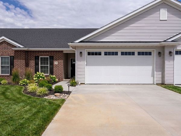 5 FRANK Court, Leclaire, IA 52753