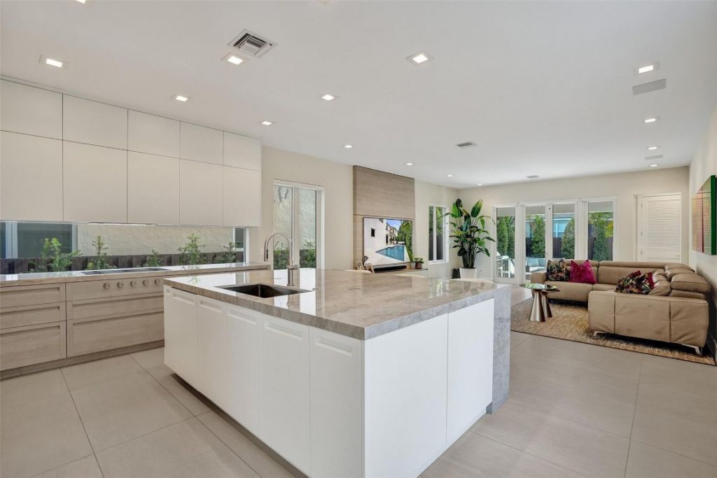 904 Ponce De Leon Drive, Fort Lauderdale, FL 33316 Photo