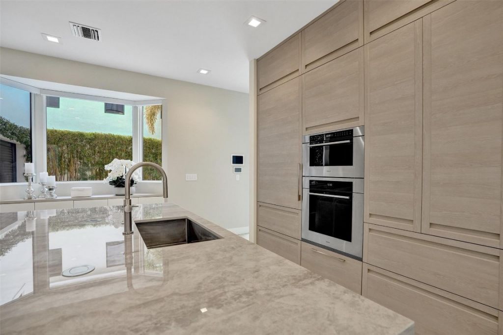 904 Ponce De Leon Drive, Fort Lauderdale, FL 33316 Photo