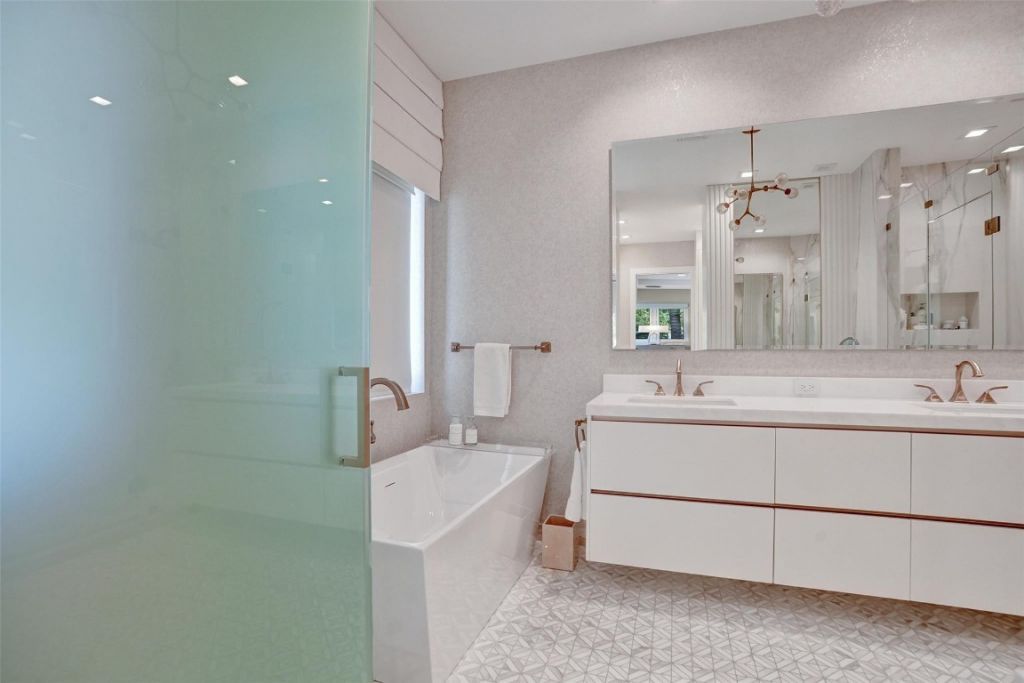 904 Ponce De Leon Drive, Fort Lauderdale, FL 33316 Photo