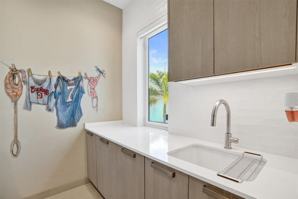 904 Ponce De Leon Drive, Fort Lauderdale, FL 33316 Photo