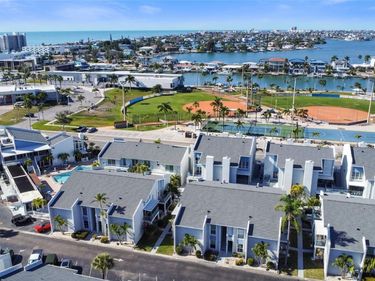 240 MEDALLION BOULEVARD, Unit A, MADEIRA BEACH, FL 33708