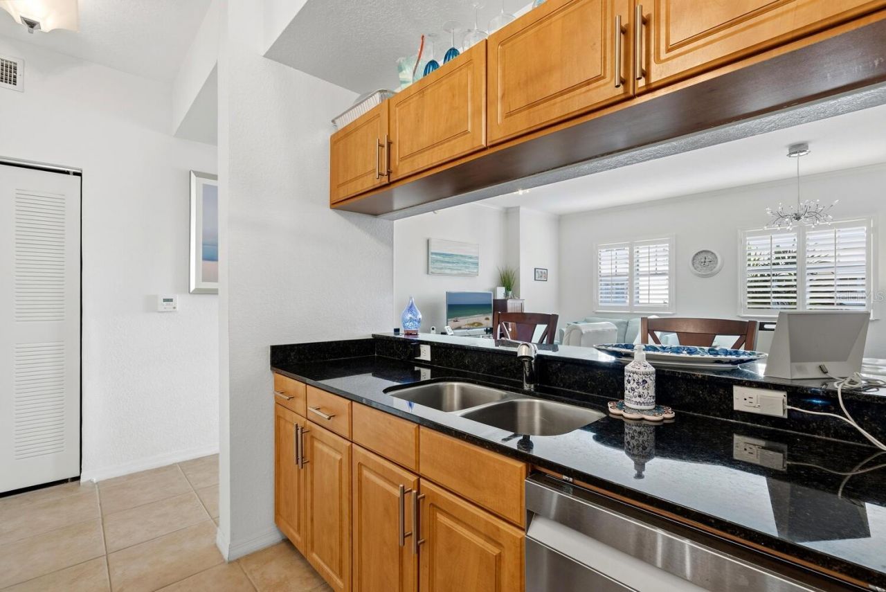 1064 N Tamiami Trail, Unit 1206, Sarasota, FL 34236 Photo