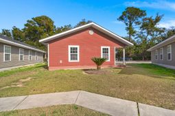 8 Laurel Leaf Lane photo 4