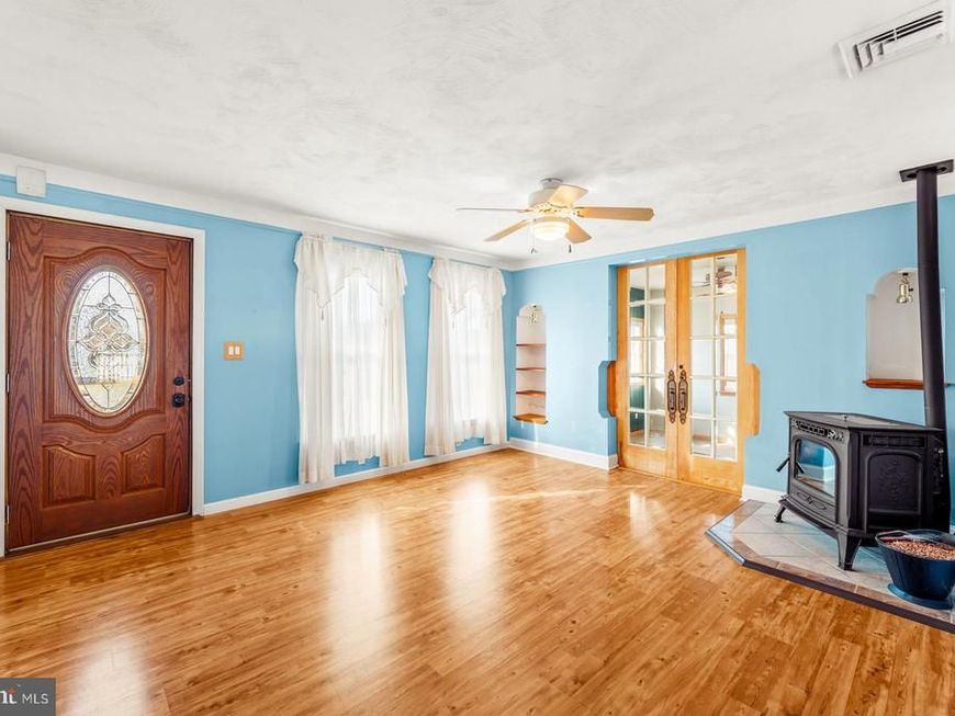 215 Blough Court, Fairless Hills, PA 19030 Main Photo