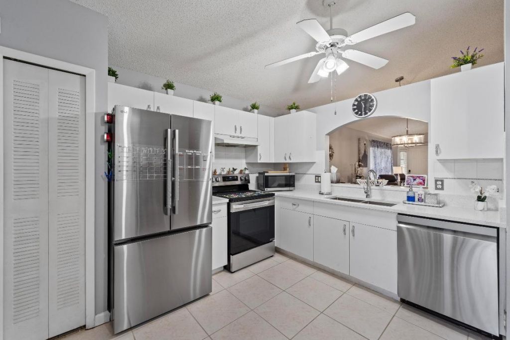 649 NW San Remo Circle, Port Saint Lucie, FL 34986 Photo