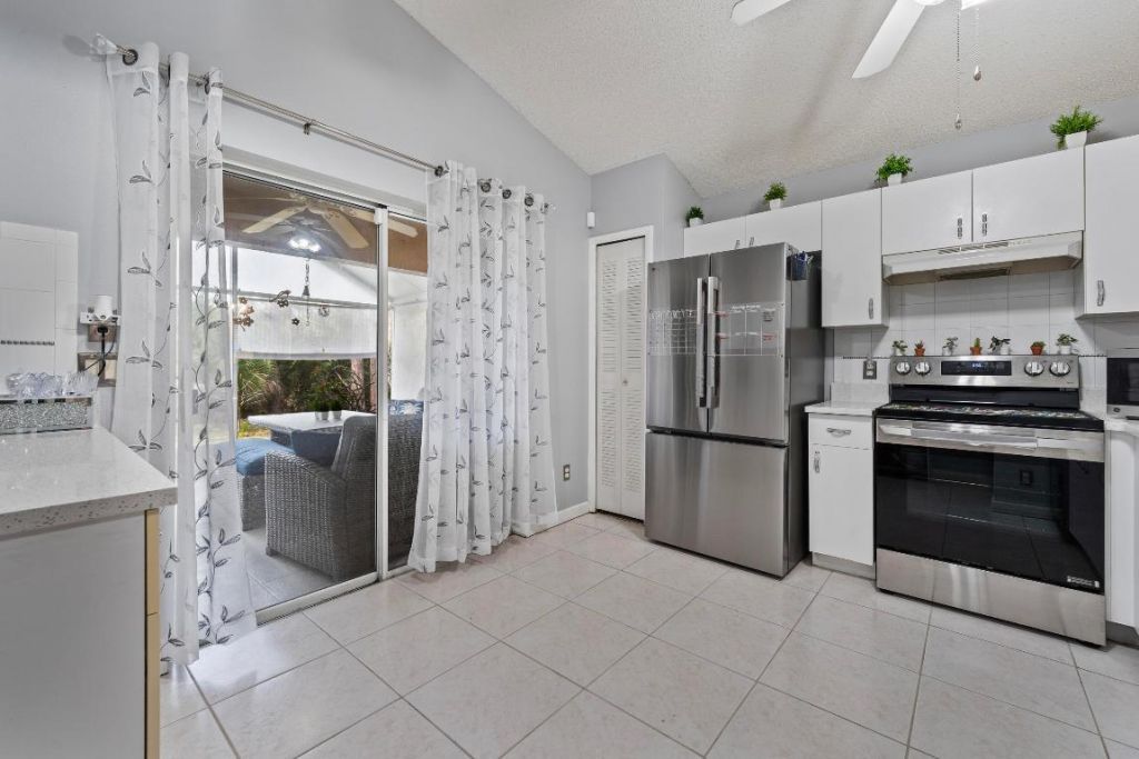 649 NW San Remo Circle, Port Saint Lucie, FL 34986 Photo