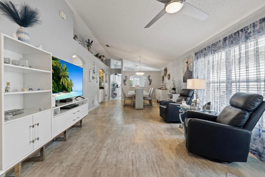 649 NW San Remo Circle, Port Saint Lucie, FL 34986 Photo