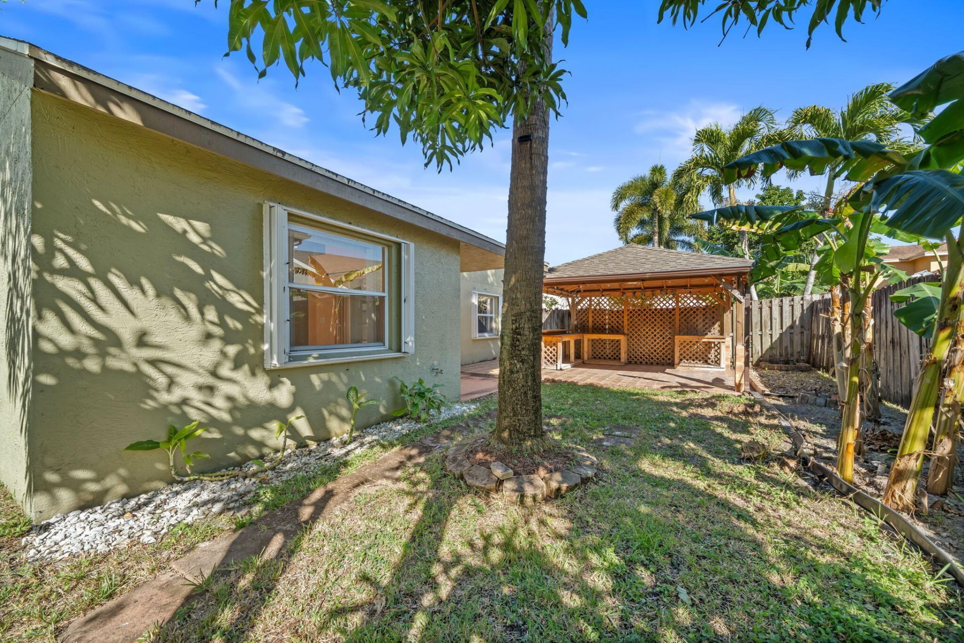 113 Cypress Lane, Royal Palm Beach, FL 33411 Photo