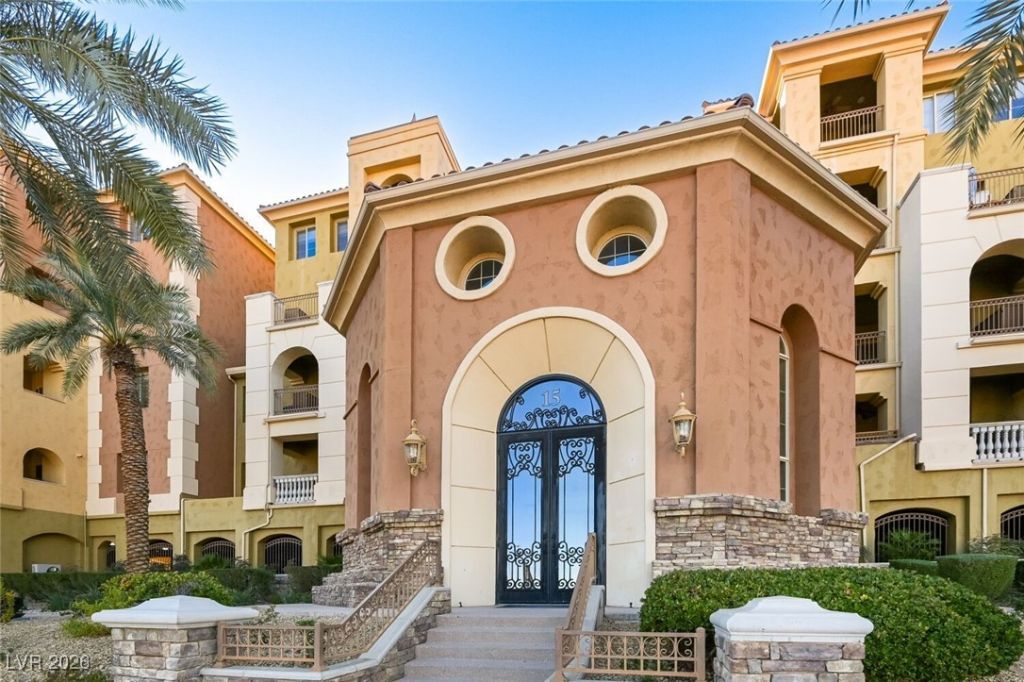 15 Via Mantova, Unit 305, Henderson, NV 89011 Main Photo