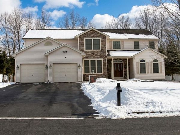 214 Driftwood Drive, Oneida, NY 13421