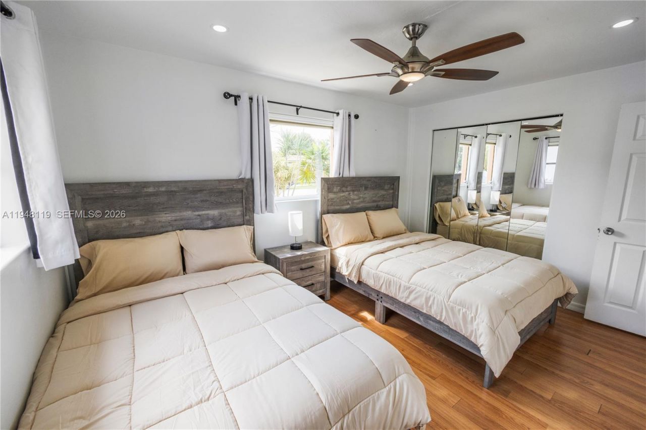 6541 NW 24th St, Sunrise, FL 33313 Photo