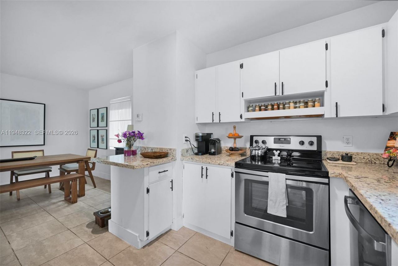 8780 SW 200th Ter, Cutler Bay, FL 33189 Photo