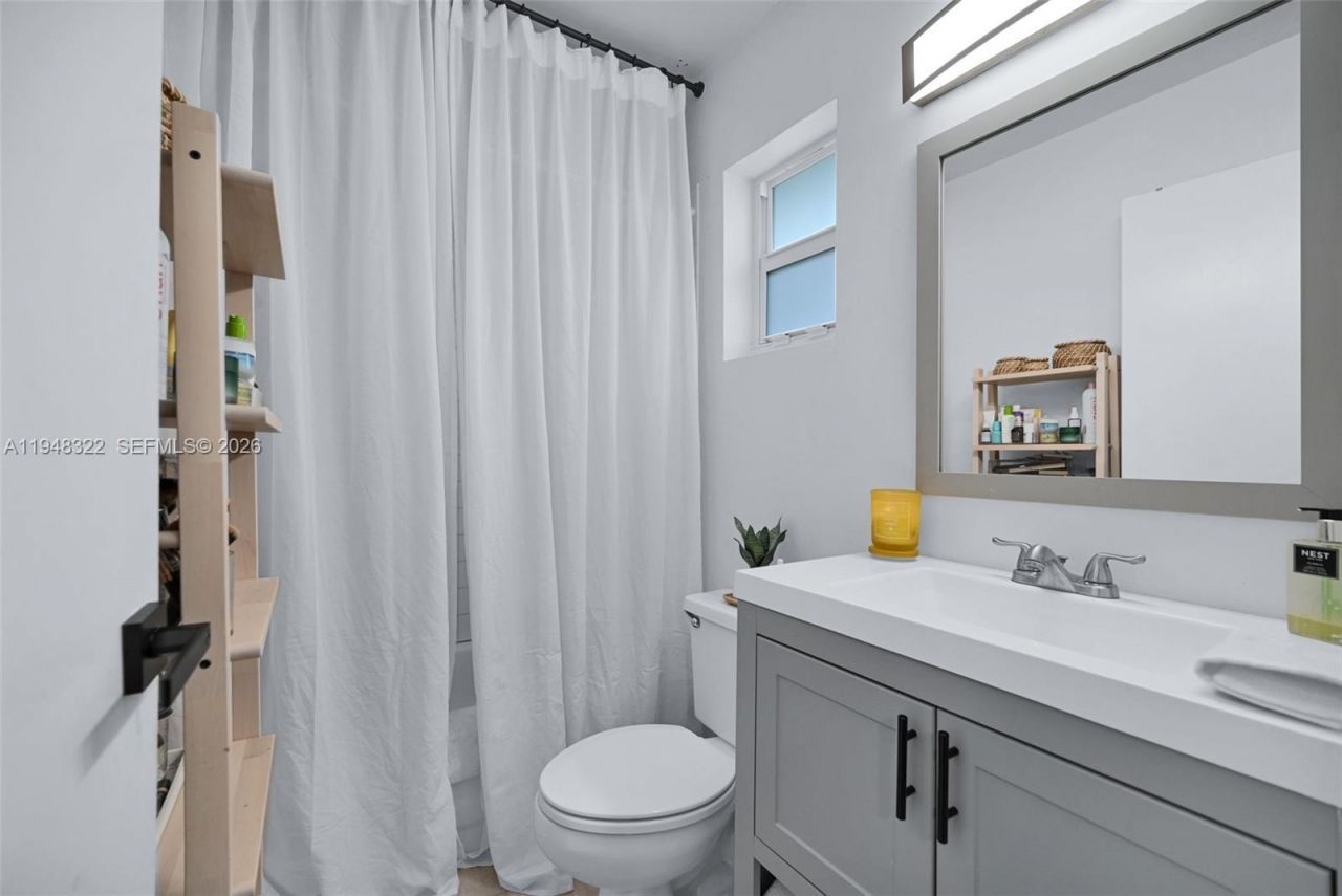 8780 SW 200th Ter, Cutler Bay, FL 33189 Photo