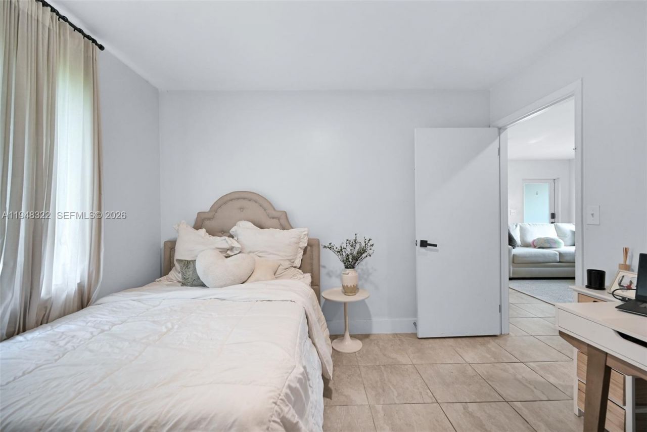 8780 SW 200th Ter, Cutler Bay, FL 33189 Photo