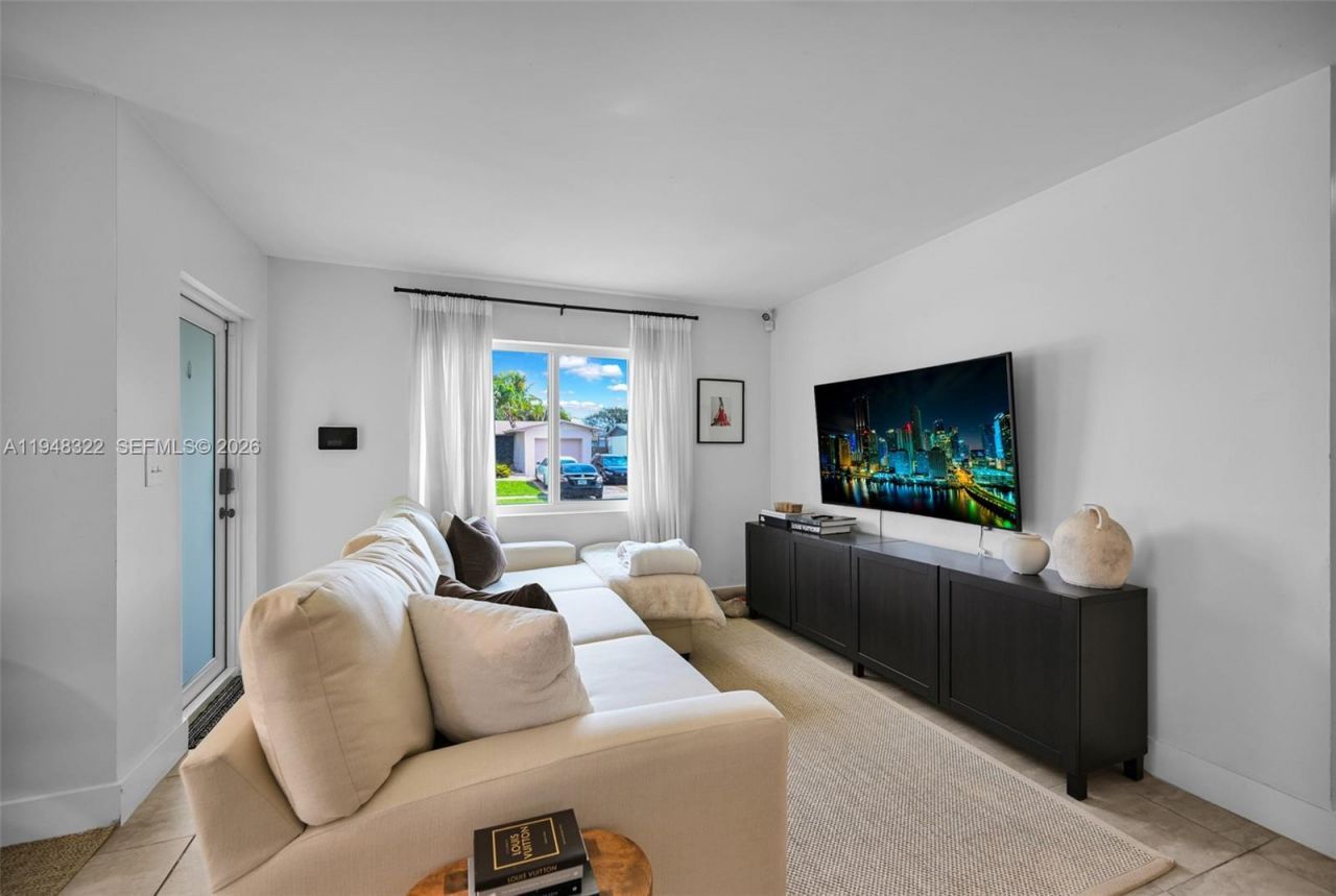 8780 SW 200th Ter, Cutler Bay, FL 33189 Photo