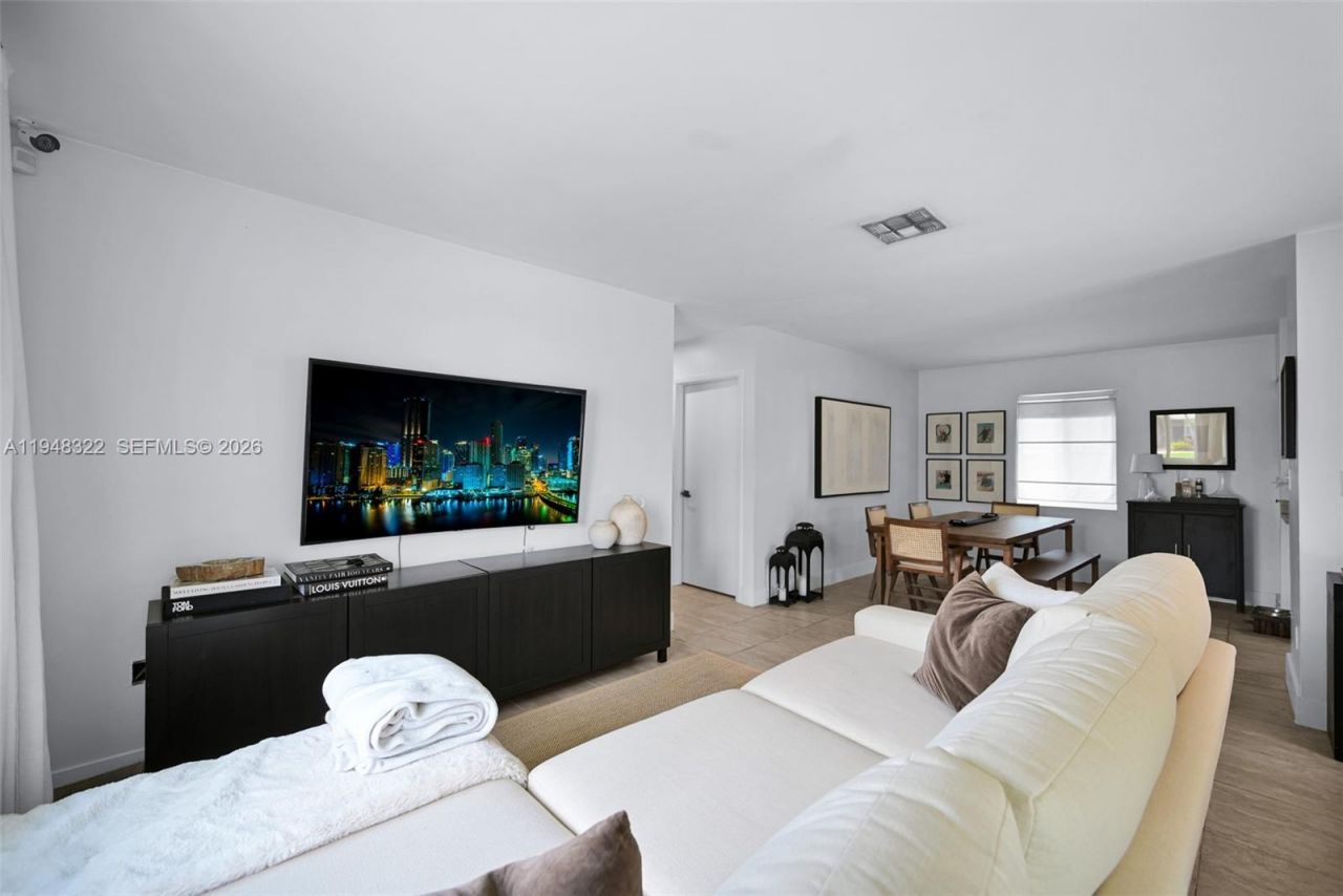 8780 SW 200th Ter, Cutler Bay, FL 33189 Photo