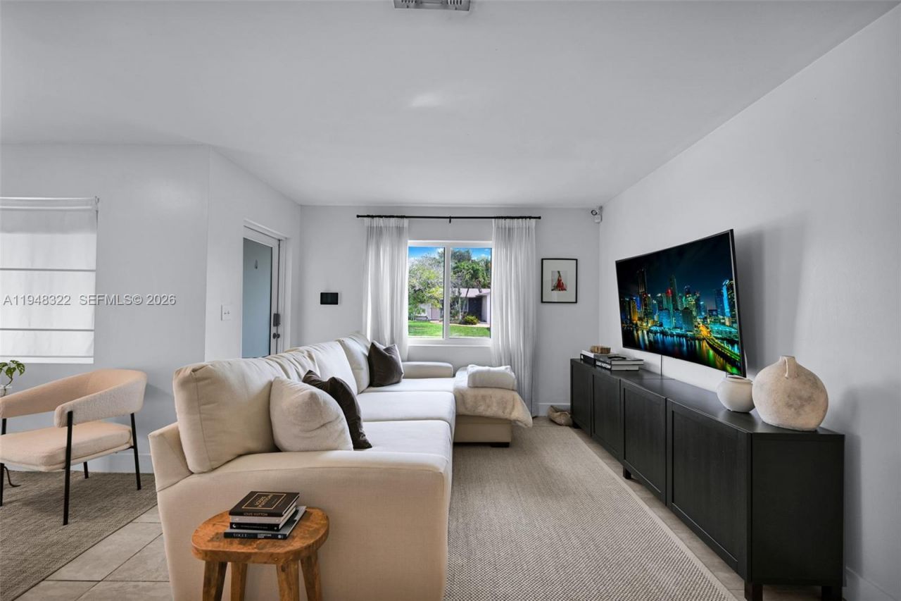 8780 SW 200th Ter, Cutler Bay, FL 33189 Photo