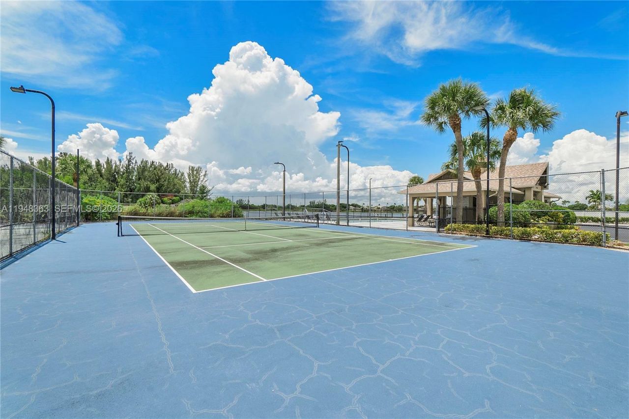 6004 Red Plum Ct, Tamarac, FL 33321 Photo